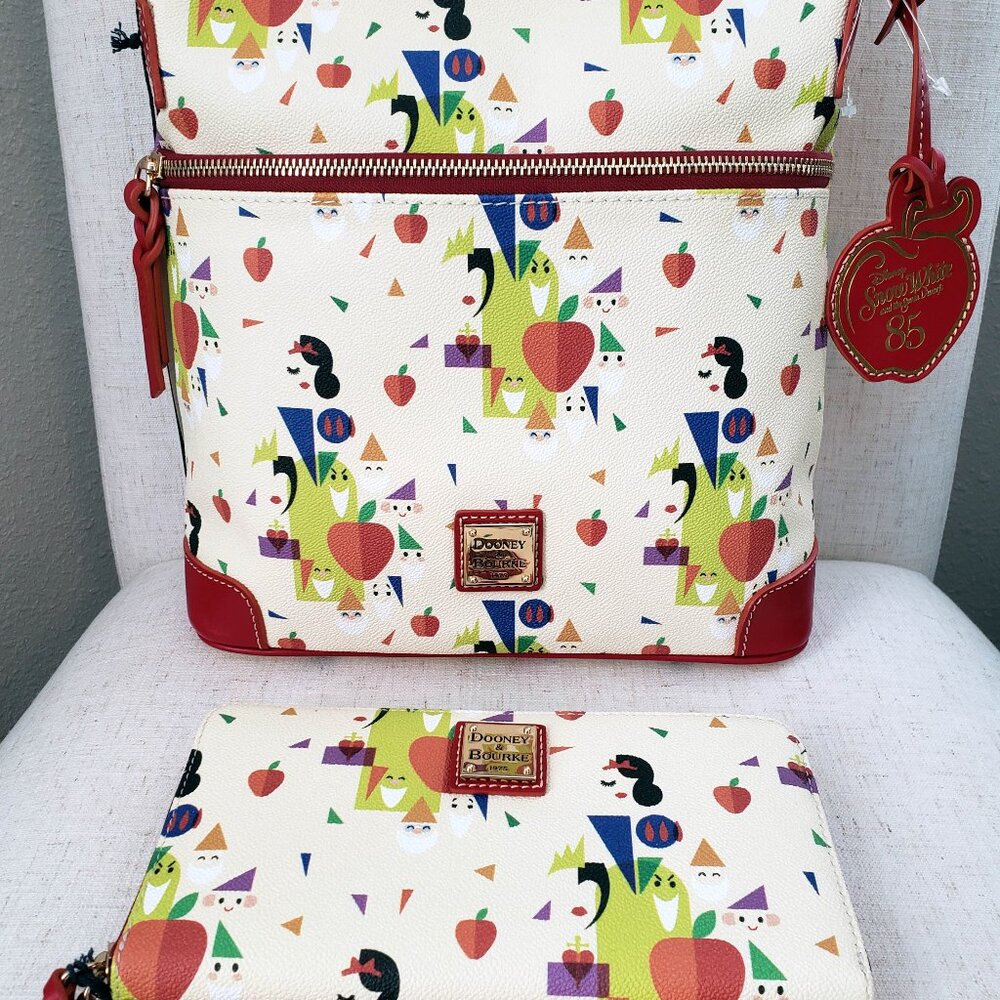 Disney Snow White Crossbody & Wristlet Wallet Dooney & Bourke NEW